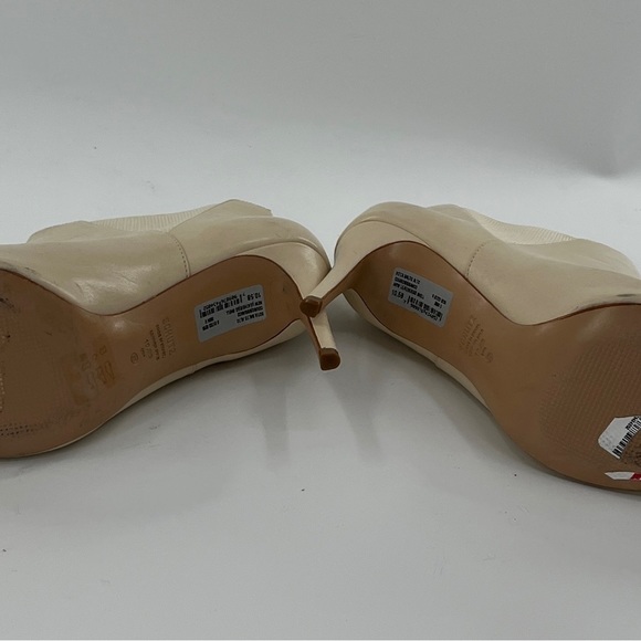 Schutz Sanara Leather Bootie in Eggshell - Size 10.5 - Picture 8 of 9